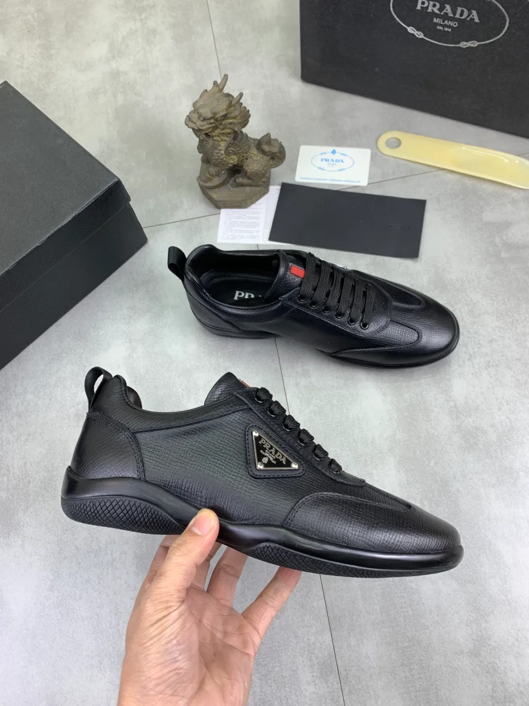 Men's Men's Shoes P400💰[New Style] The latest classic model of high-quality PRADA breathable and comfortable men's shoes is now on the official website, 1:1 copied, synchronized in Hong Kong, and on the same catwalk; all made of calfskin with breathable mesh fabric ➕Imported soft and comfortable sheep Leather lining, 🍡🍡original rubber outsole is non-slip and wear-resistant; comfortable to wear, attractive style, fine workmanship, and simple and neat shoe last, showing a man's courage and toughness, 👍size 38 to 44; 3⃣️colors🉑️ to choose from